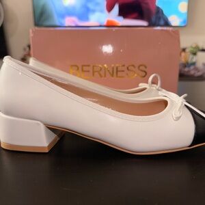 Fashion Nova x Berness. Matilda Ballet Pumps Black/White